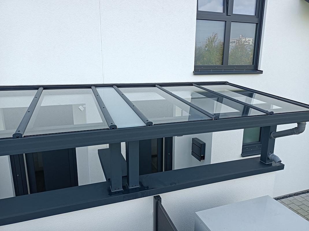 Modernes Design, Polycarbonat-Vordach für Vordertür, Fenster, Regenschutz,  Außenmarkise, UV-Schutz, Sonnenschutz für Vorder-/Hintertür, transparente  Veranda-Markise, 62 Größen (50 x 70 cm/20 : : Baumarkt